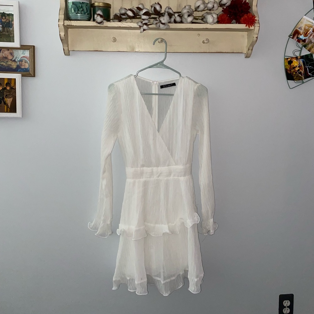 Stunning elegant white ruffle dress